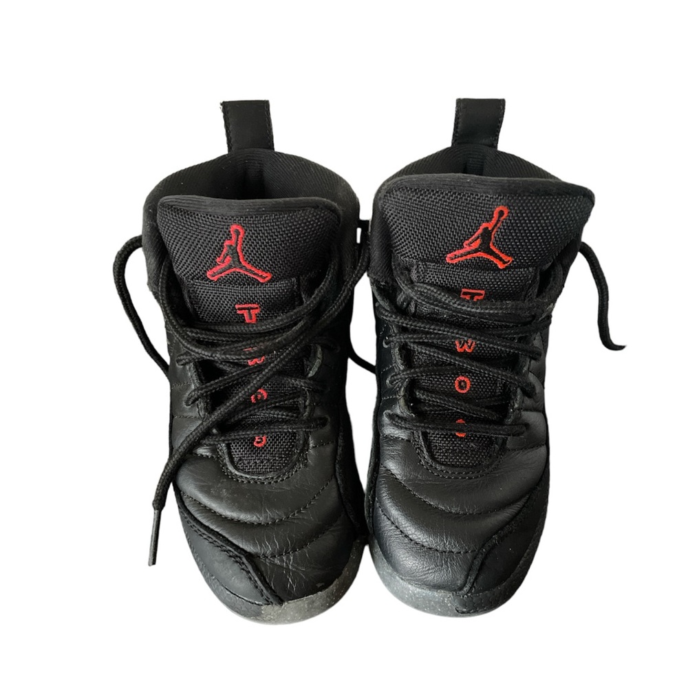 PREOWNED — Toddler Jordan Retro 12